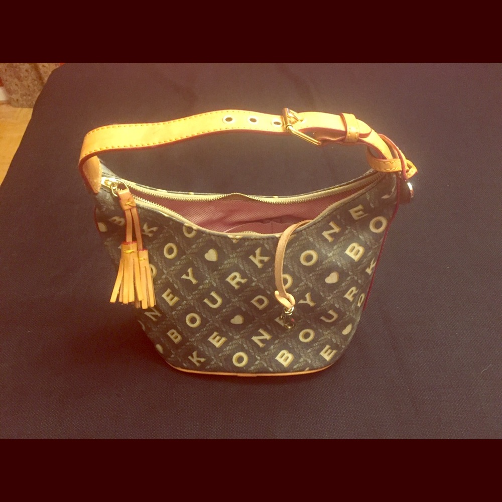 Dooney and Bourke Bucket Hand Bag