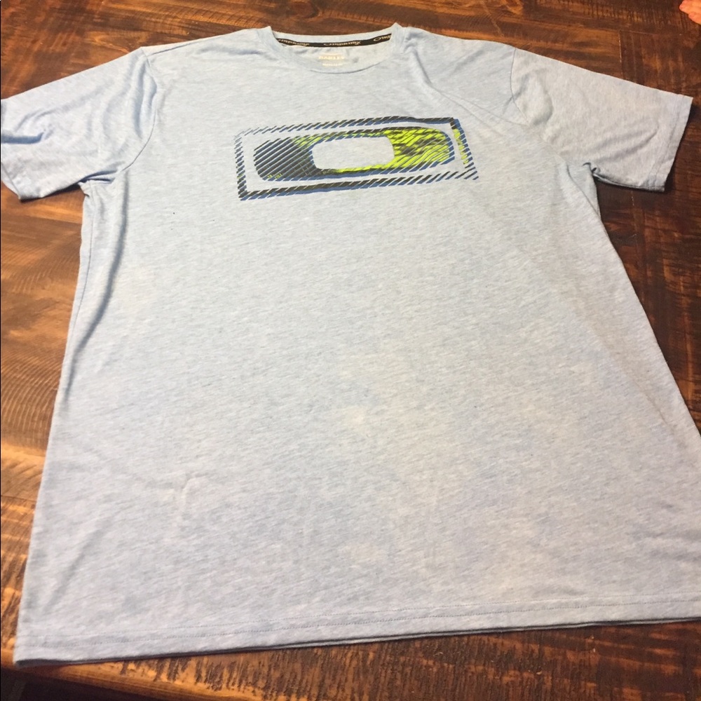 Bundle of 3 Oakley tshirts - Picture 3 of 4