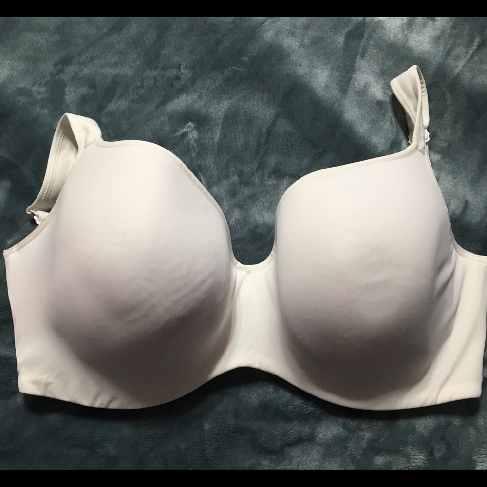 Cacique Smooth Balconette 42DDD like new