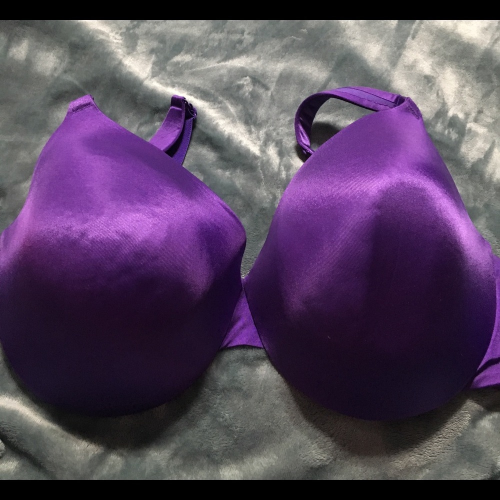 Cacique smooth cup underwire- like new- 40DDD