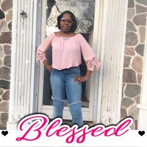 Meet your Posher, Tina