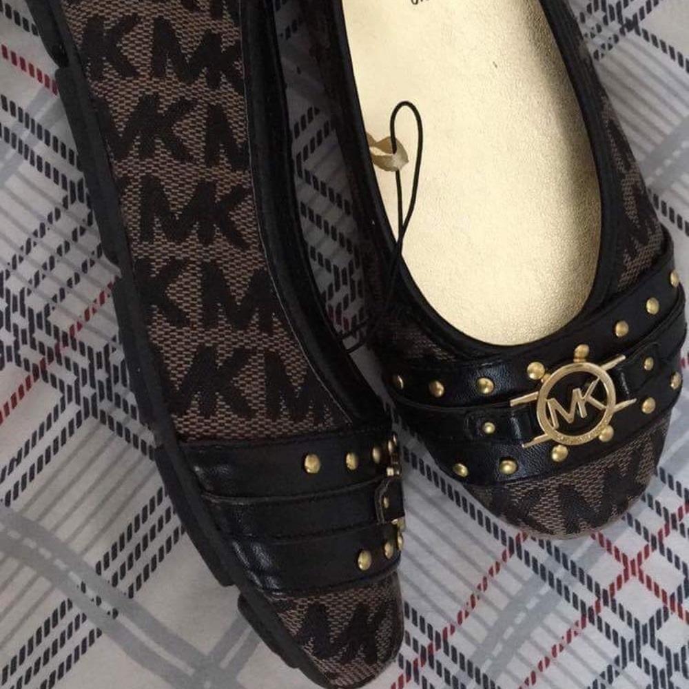 Kors girls shoes