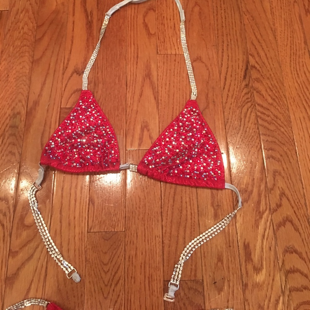New competition Bikini..Never wear it.