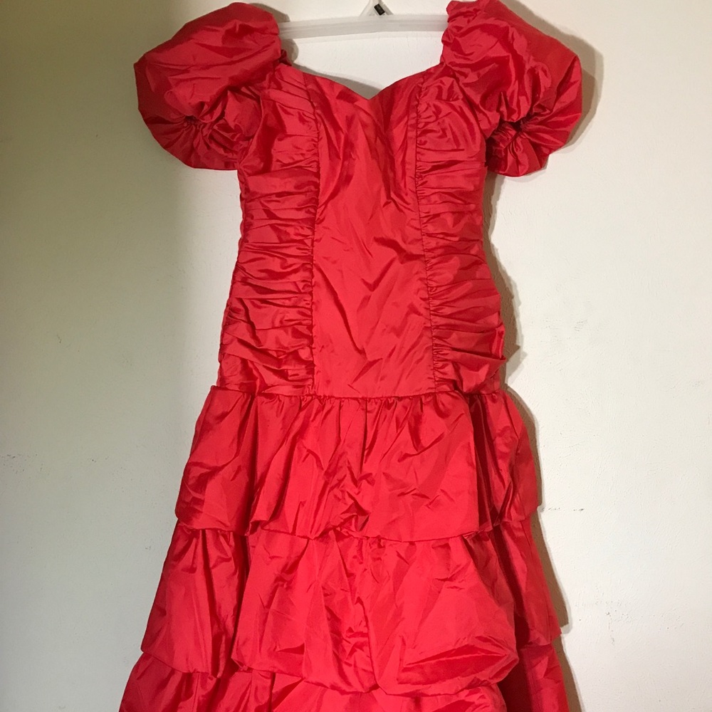 Red Vintage 1980s prom dress/1980s formal dress
