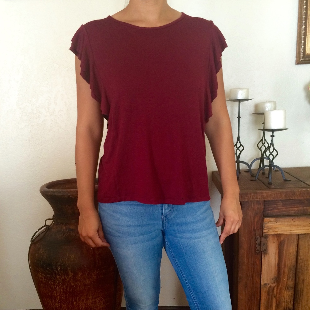 NWOT - Short Sleeve Ruffle Top