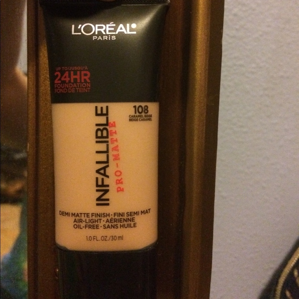 L’Oréal Paris 24 hour foundation