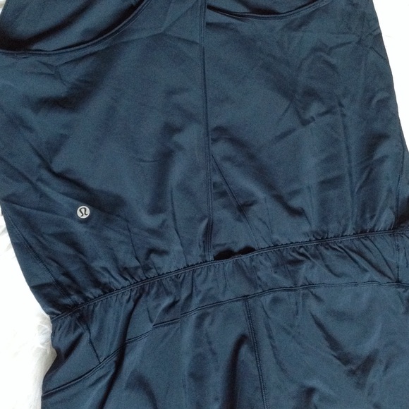 NWT ✔️ Lululemon Chase Me Onesie NWT - Picture 6 of 8