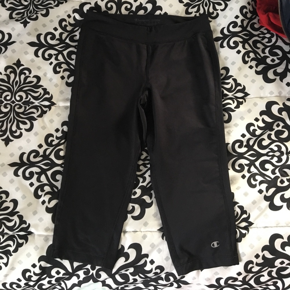 Cropped workout leggings