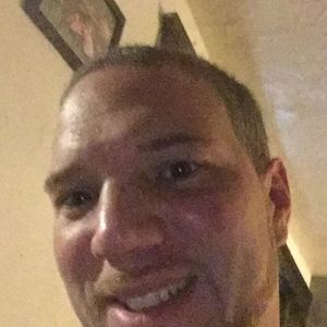 Meet your Posher, Dustin