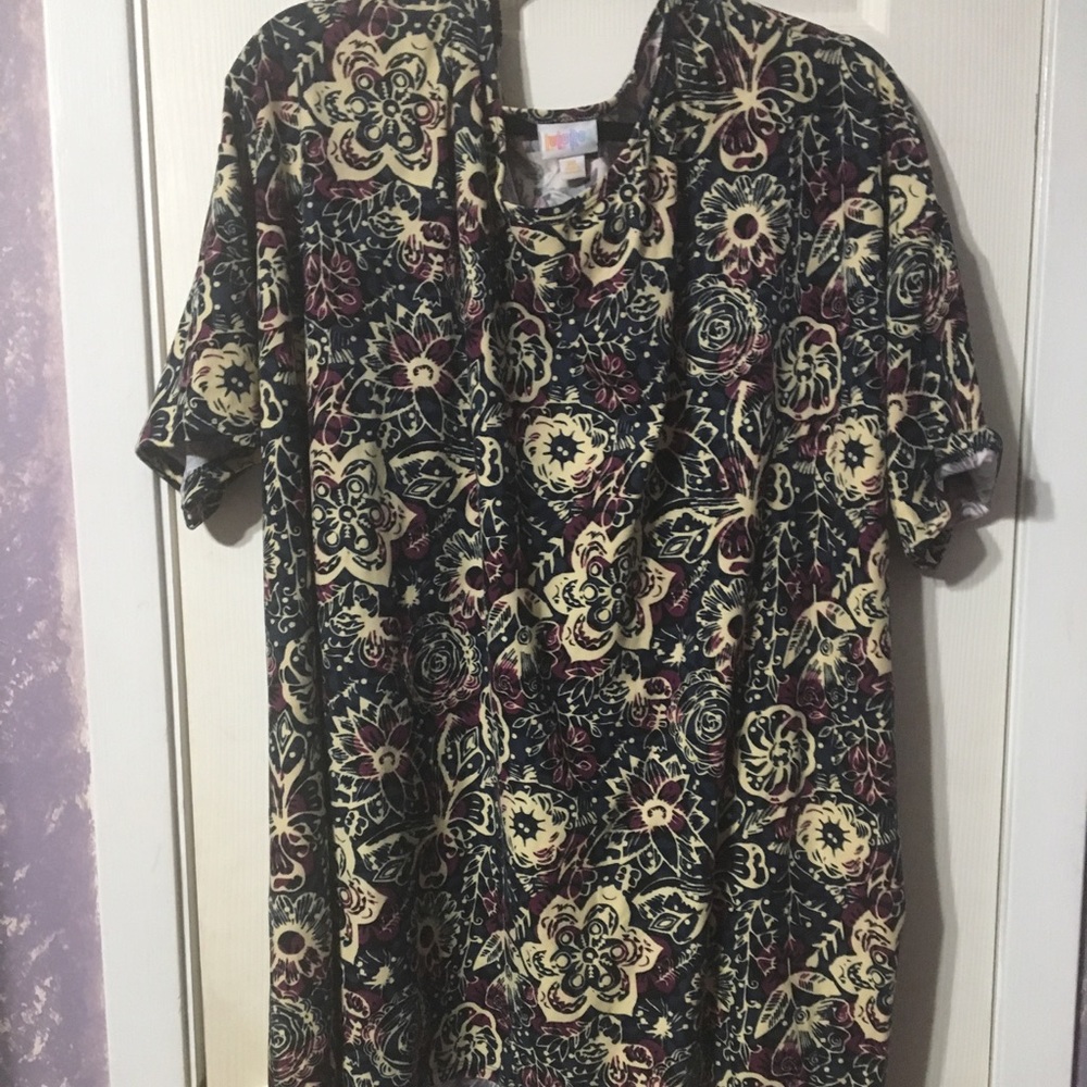 Beautiful Lularoe leggings material Irma 3XL XXXL