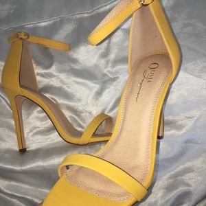 Yellow Heels💛