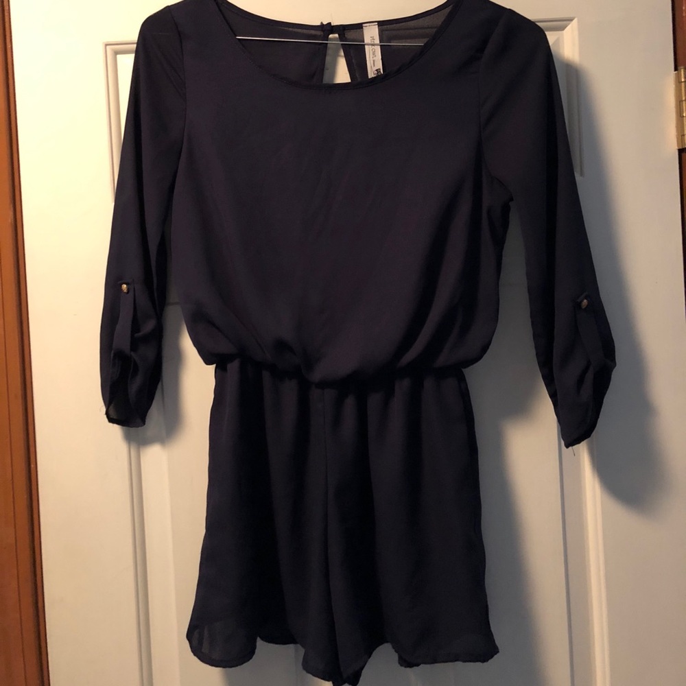 navy 3/4 sleeve romper