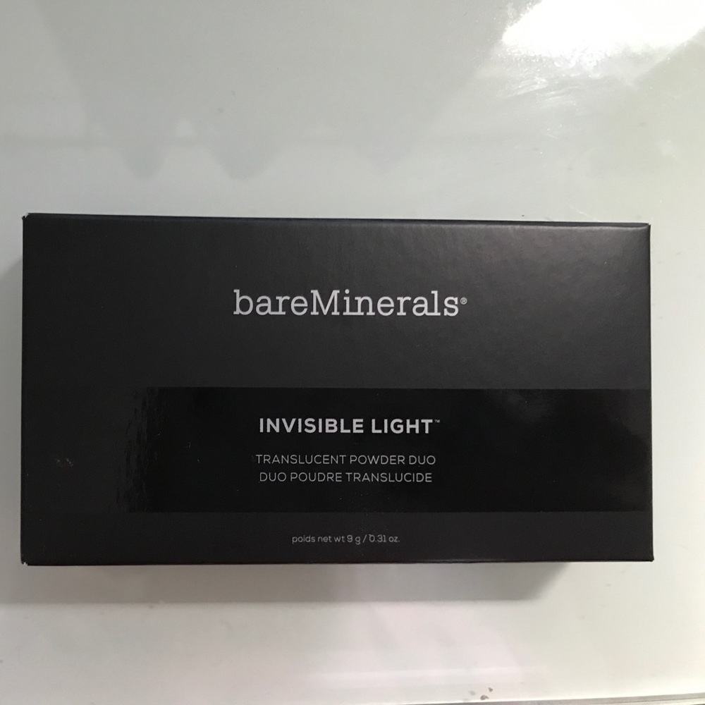 BareMinerals Invisible Light Powder