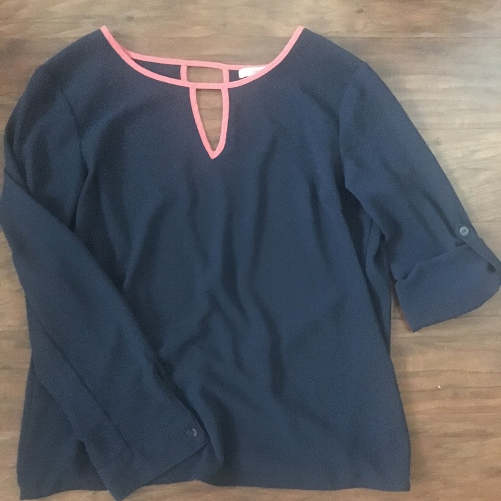 Hawthorne front/back Keyhole Blouse