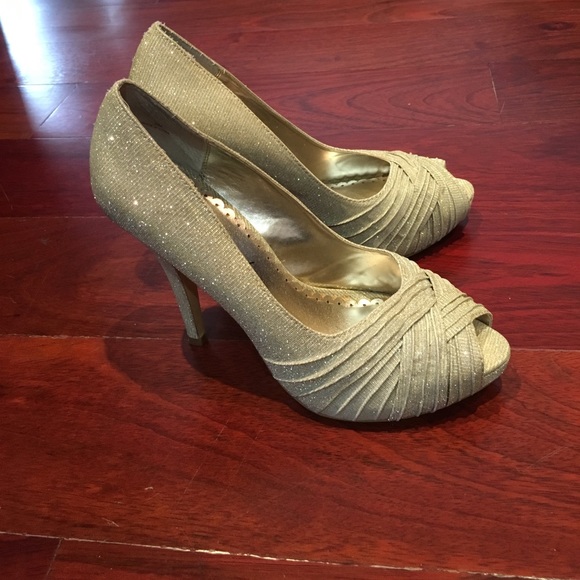 Lulu Townsend Gold Sparkle Heel - Picture 1 of 6