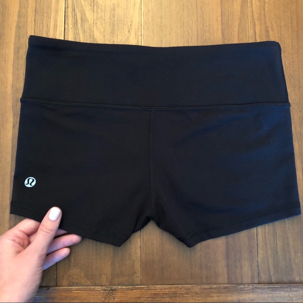 Black lululemon 2” shorts