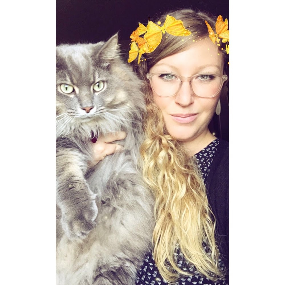 Meet your Posher, Emily