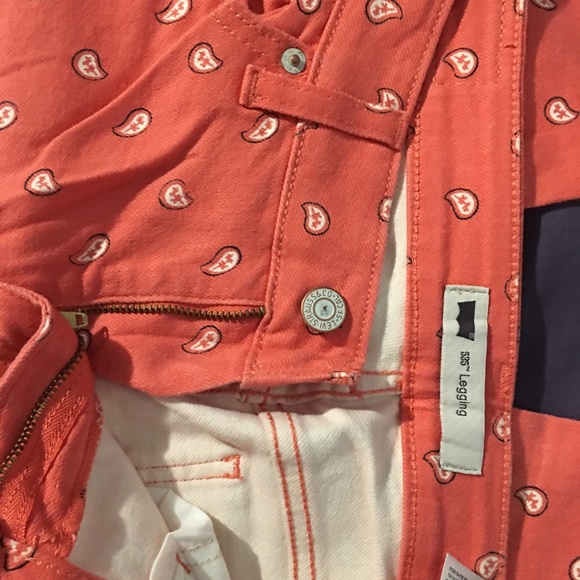 Limited edition Levi’s ( 535 Leggings) Size 31. - Picture 3 of 4