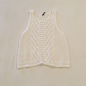 White knitted top
