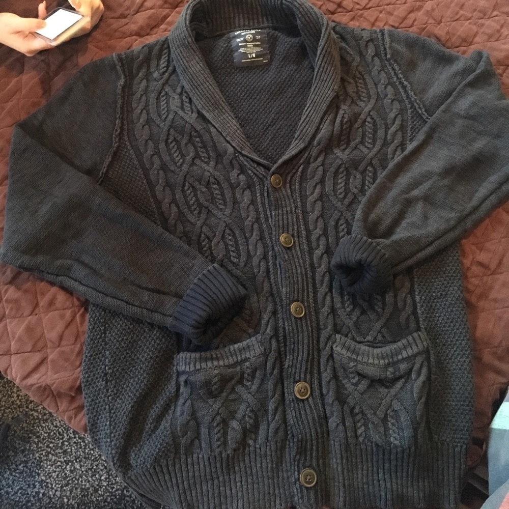 American Eagle cardigan 🍃