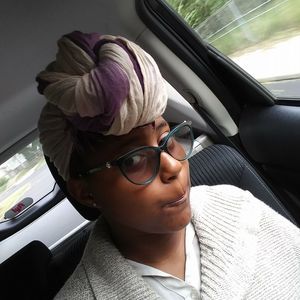 Meet your Posher, Niique