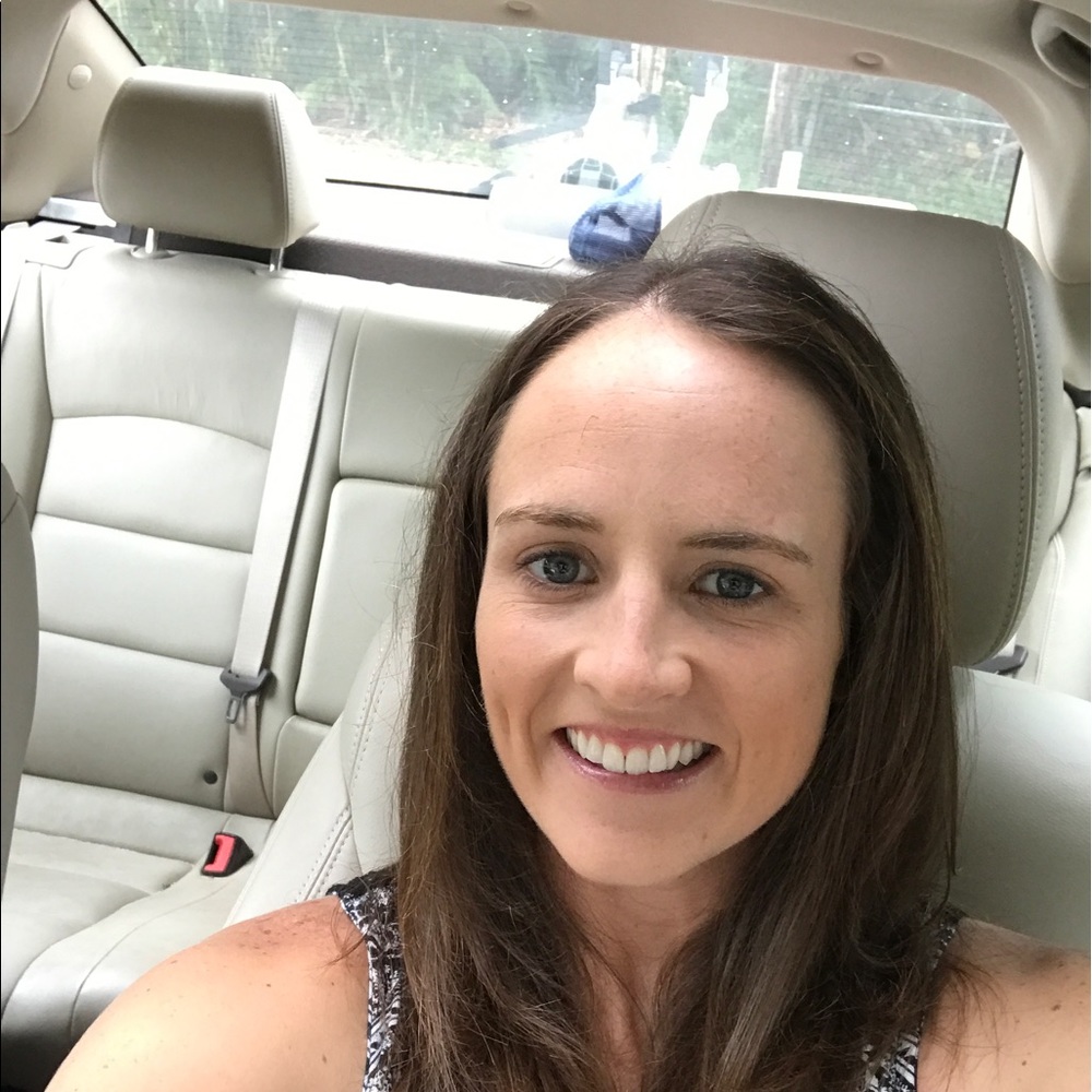 Meet your Posher, Lauren