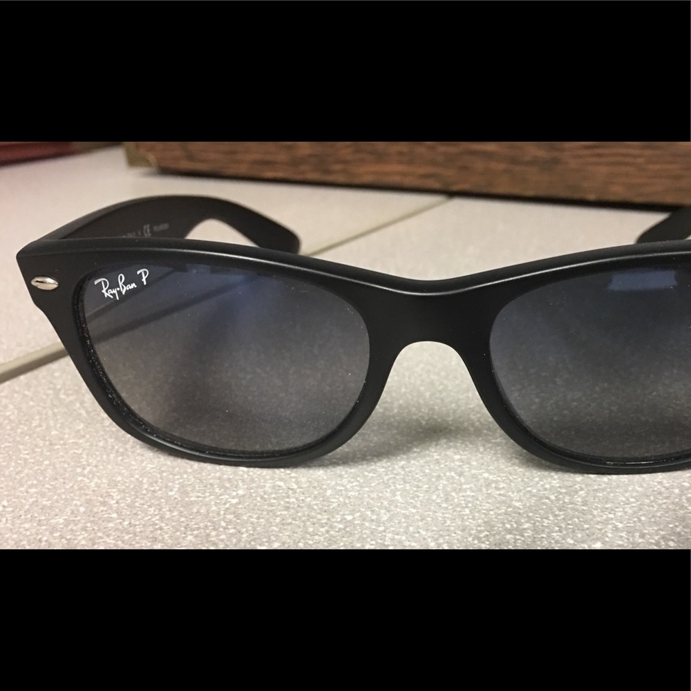 Authentic Polarized Ray Ban Wayfarer Sunglasses