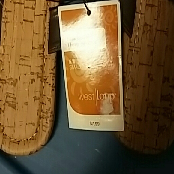 Sandles - Picture 2 of 2