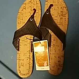 Sandles