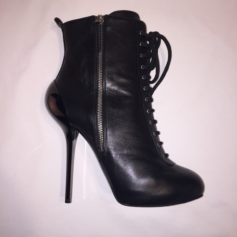 Giuseppe Zanotti Lace Up Ankle Boots - Size 40