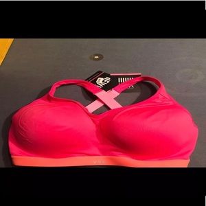 Victoria’s Secret Sports Bra NWT