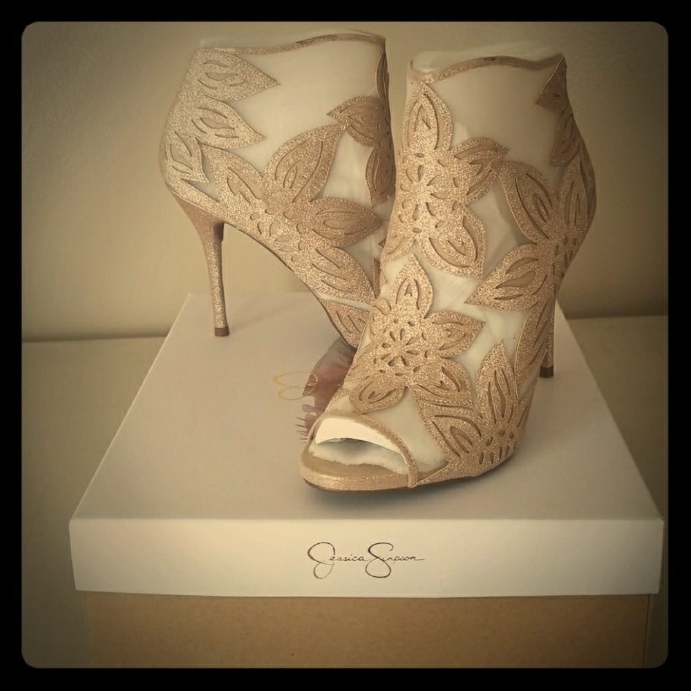 Brand new Jessica Simpson peep toe bootie - Picture 1 of 5