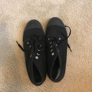 Bangs High Top Black Shoes