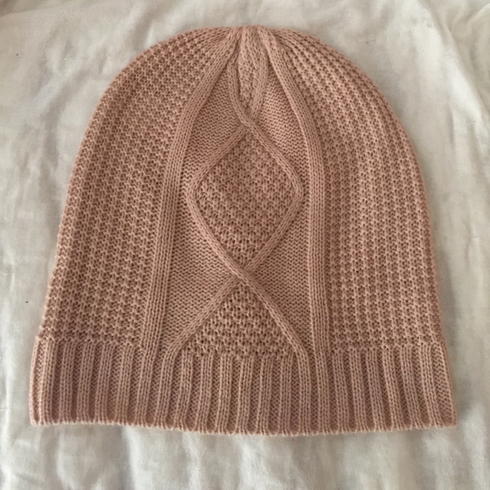 Rose light pink cable knit beanie