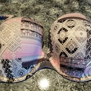 Victoria's secret body by victoria bra 34ddd