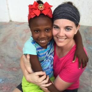 Meet your Posher, Lorie