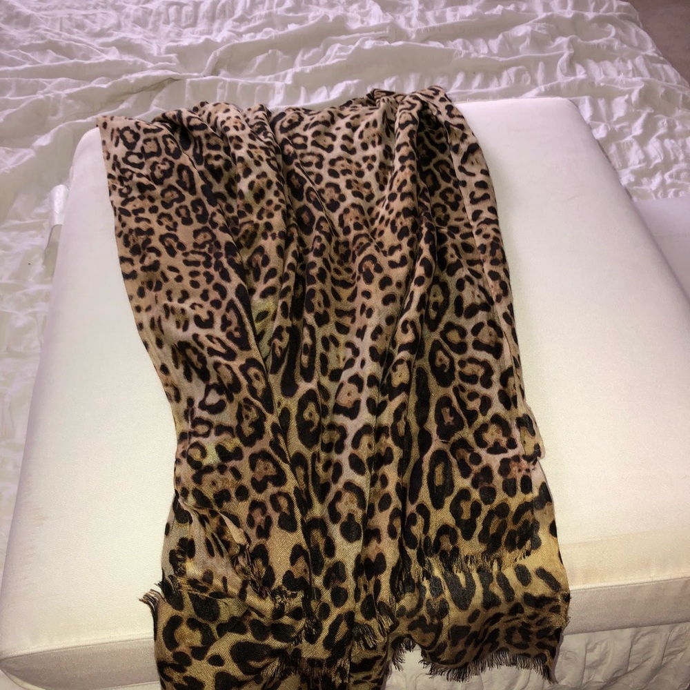 Leopard print scarf