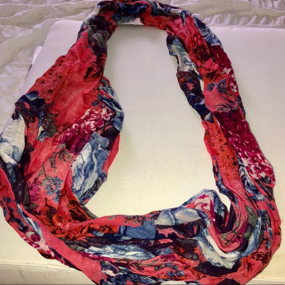Infinity scarf