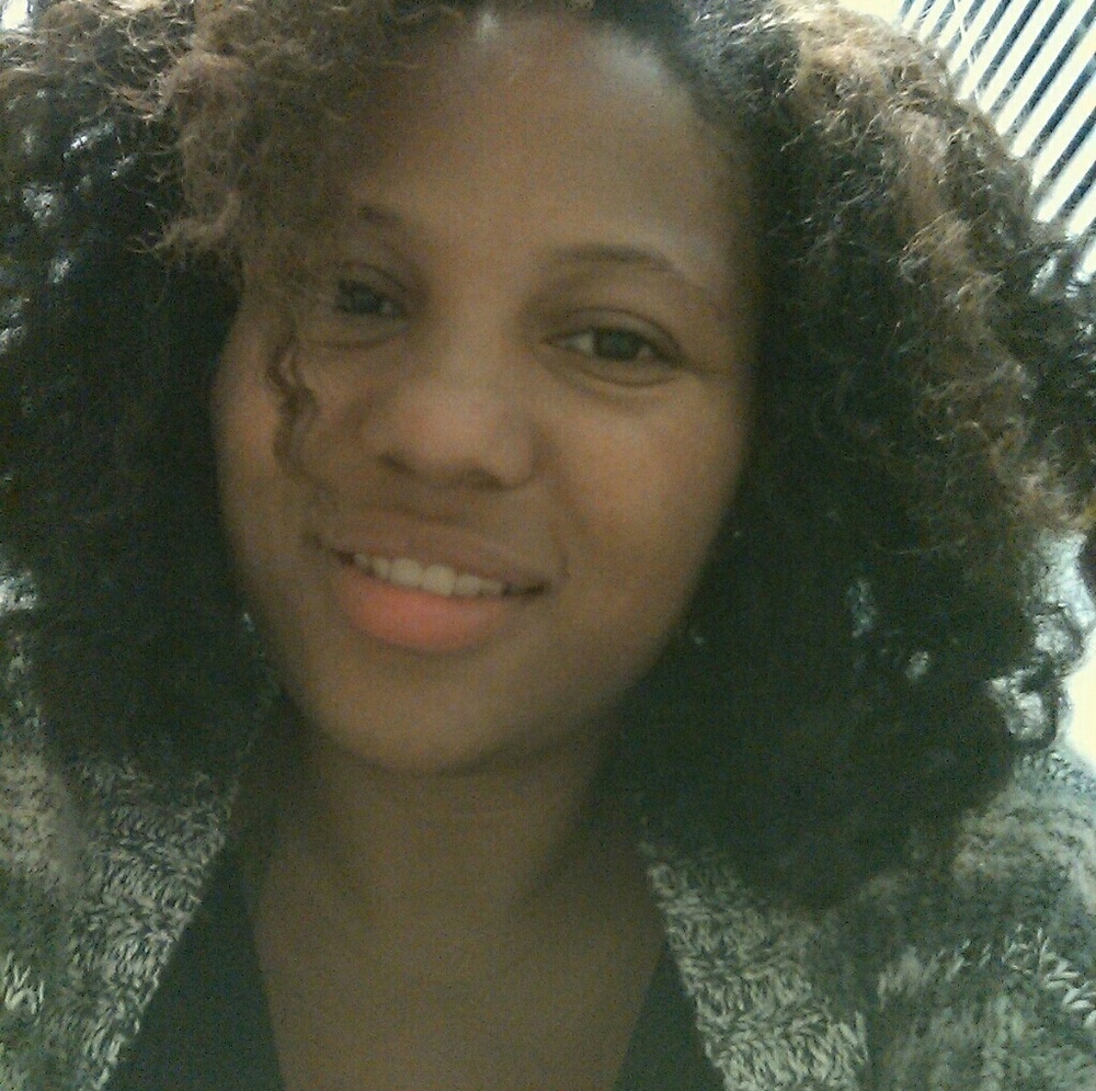 Meet your Posher, Monique
