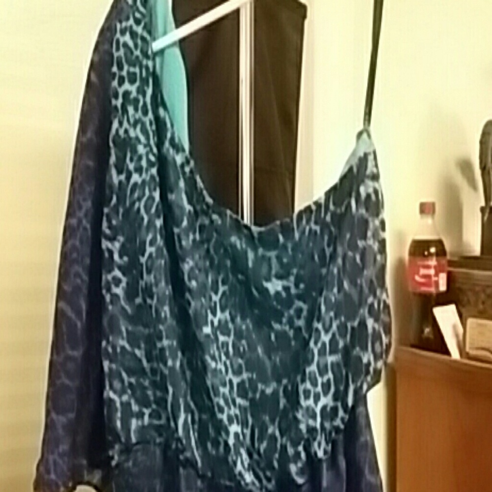 Blouse - Picture 2 of 2