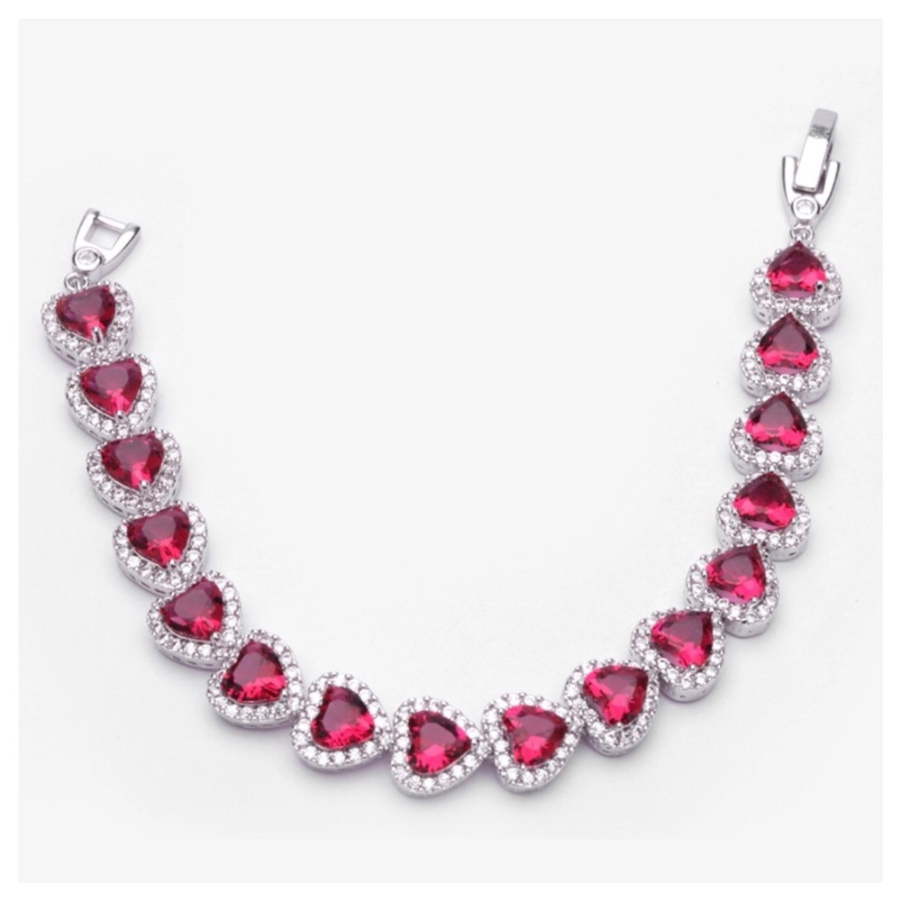 Swarovski Crystals Damisha Heart Bracelet - Picture 4 of 9