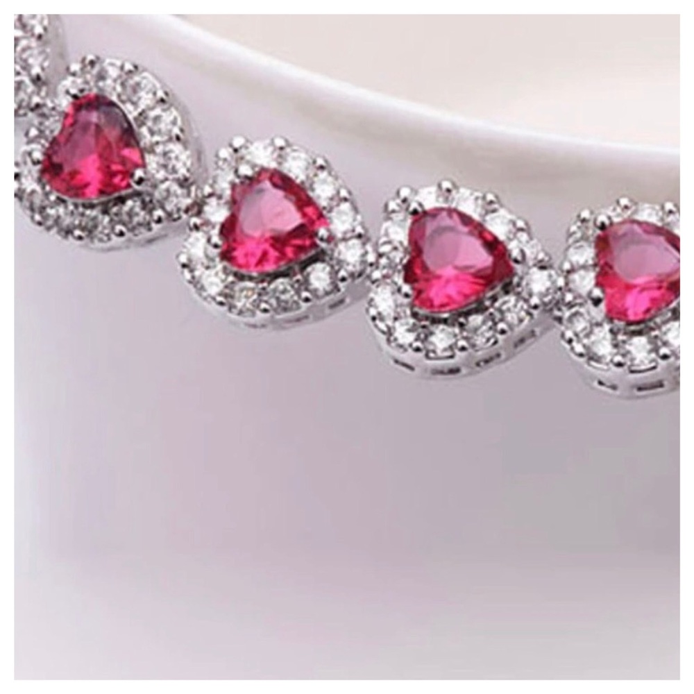 Swarovski Crystals Damisha Heart Bracelet - Picture 5 of 9