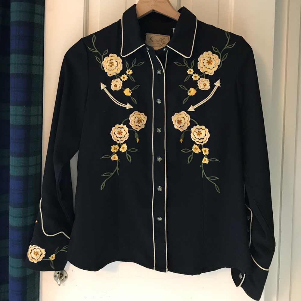 NWT Scully Embroidered Pearl Snap Shirt