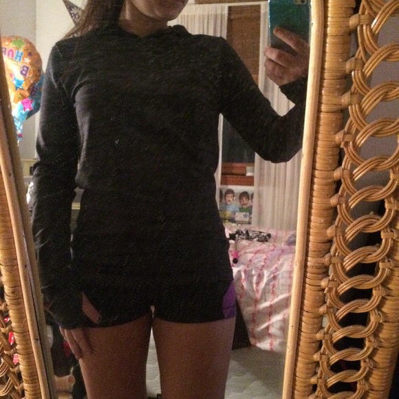 🔴Fabletics Megan Lurex Pullover NWT - Picture 2 of 7