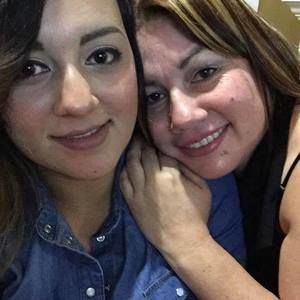 Meet your Posher, Idalia m.