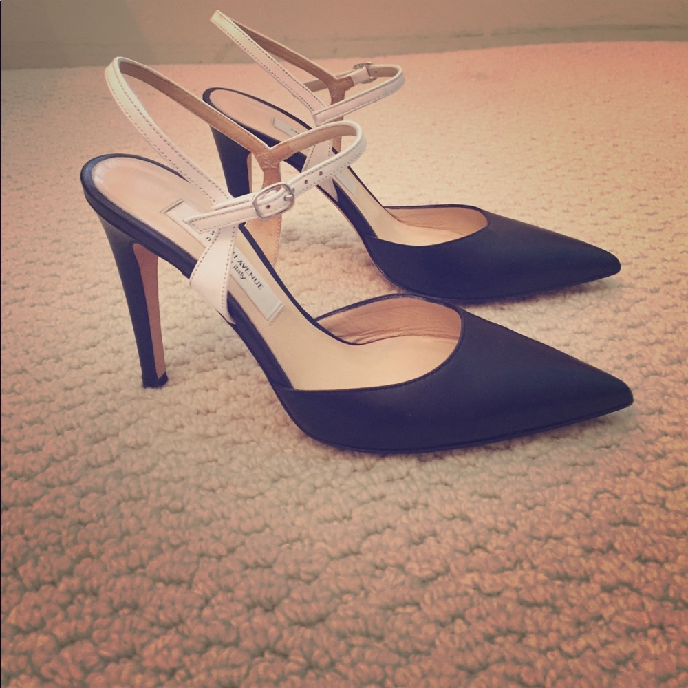 Saks Fifth Avenue black/white heels size 6.5