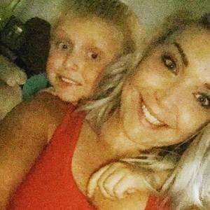 Meet your Posher, Alicia