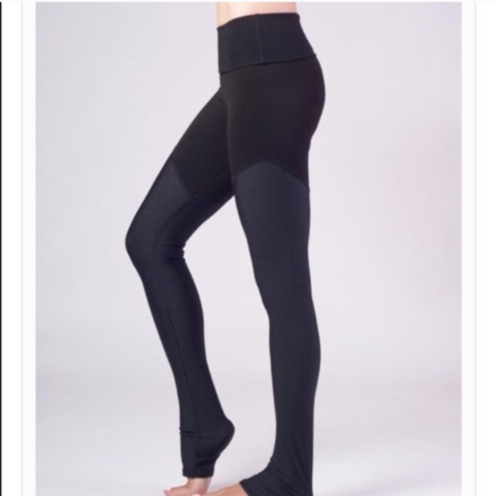 Emily hsu leggings - Picture 2 of 4