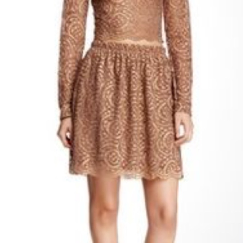 Soprano Lace Skirt