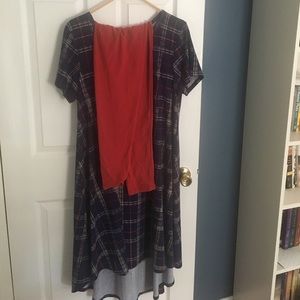 Lularoe outfit: Carly and leggings